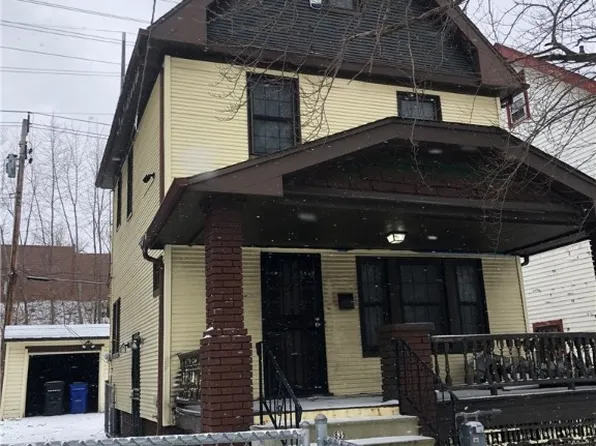839 E 131st St, Cleveland, OH 44108