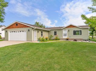 4130 Menasha Ave, Manitowoc, WI 54220