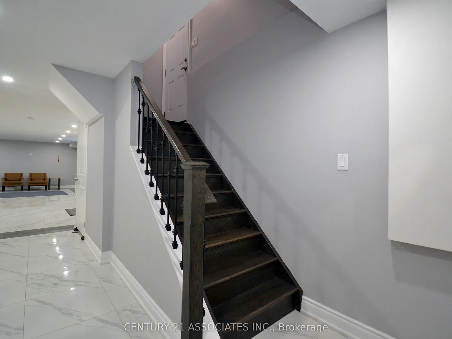 2 bed, $2,000 — Photo 4