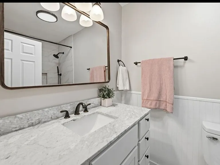 100 Foxwood Ct — Photo 13