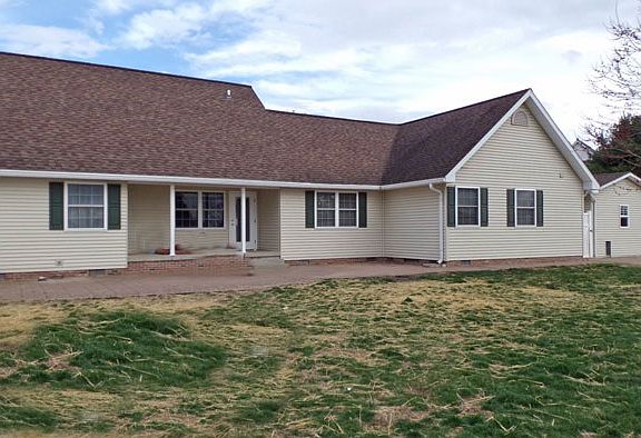 2nd image of 350 N Hyde Park Dr