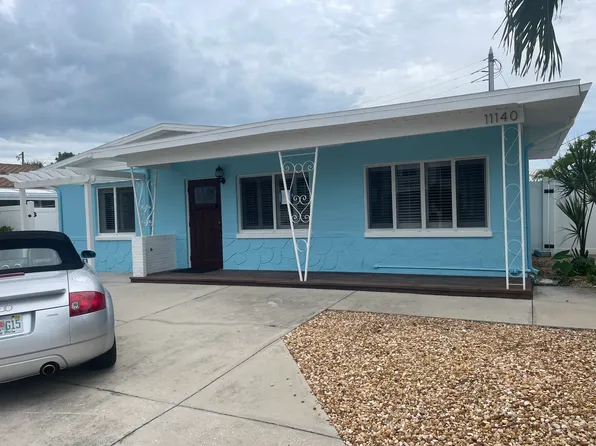 11140 3rd St E, Treasure Island, FL 33706