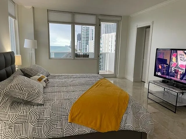 3725 S Ocean Dr #1402 — Photo 12