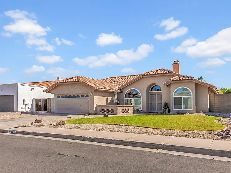 3945 E Salinas St — Photo 25
