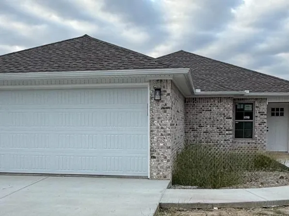 5621 Morgan Dr, Brookland, AR 72417