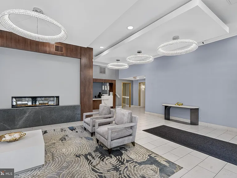 4515 Willard Ave #2203S — Photo 4