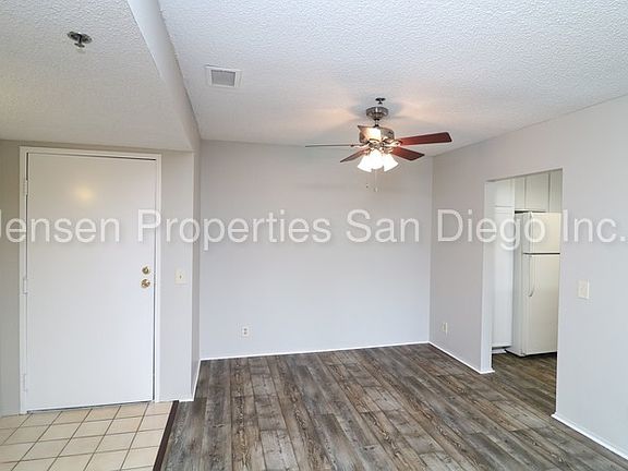 3rd image of 5995 Dandridge Ln Unit 140