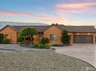 510 Lakeside Way SW, Mattawa, WA 99349