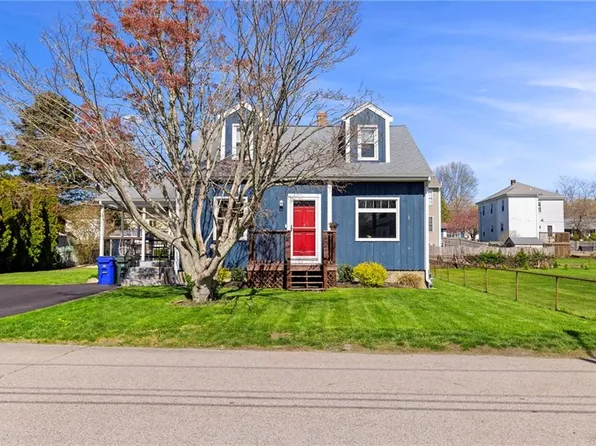 9 Mason Ave, Bristol, RI 02809