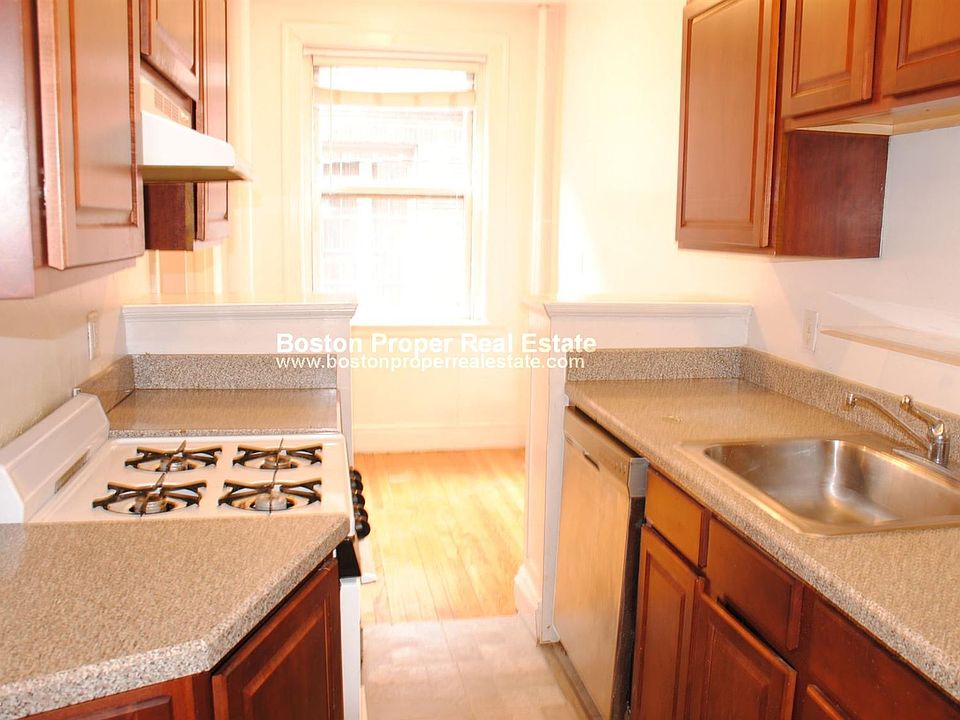 6 Marlborough #1B Boston - Back Bay Unit Photo 1