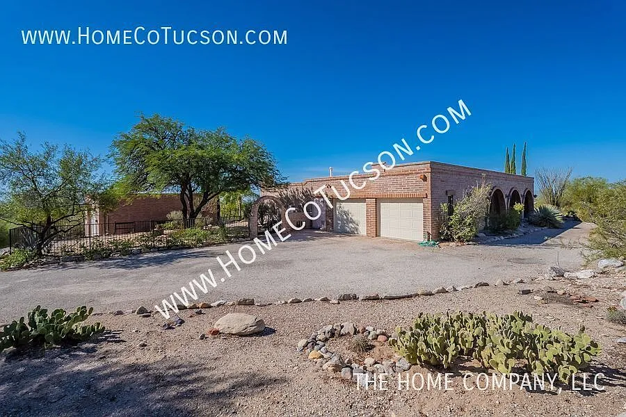5411 N Sundance Pl