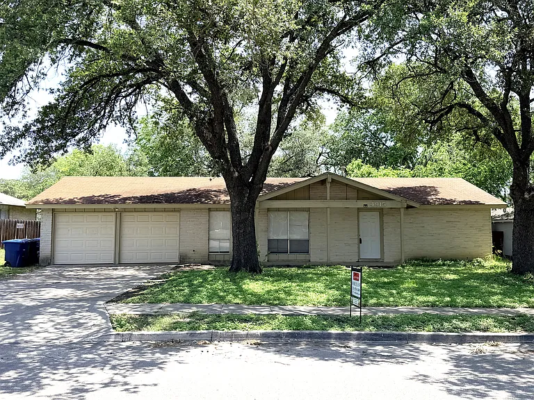4915 Sierra Madre Dr — Photo 24