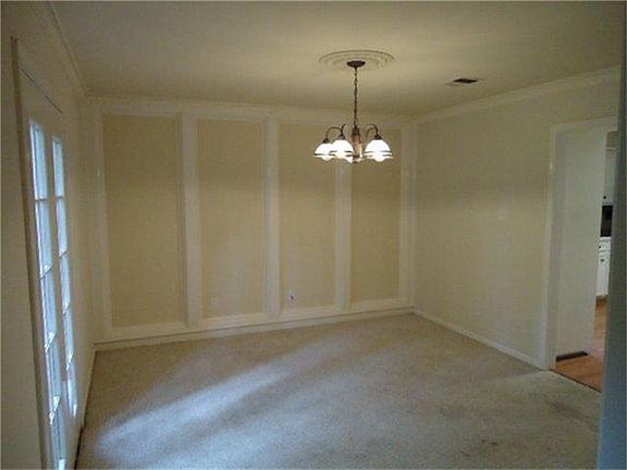 4th image of 14934 Parkville Dr