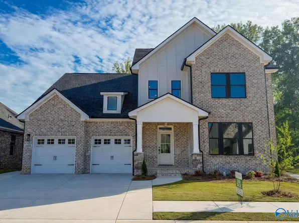 2111 Bloomfell Bnd, Huntsville, AL 35802