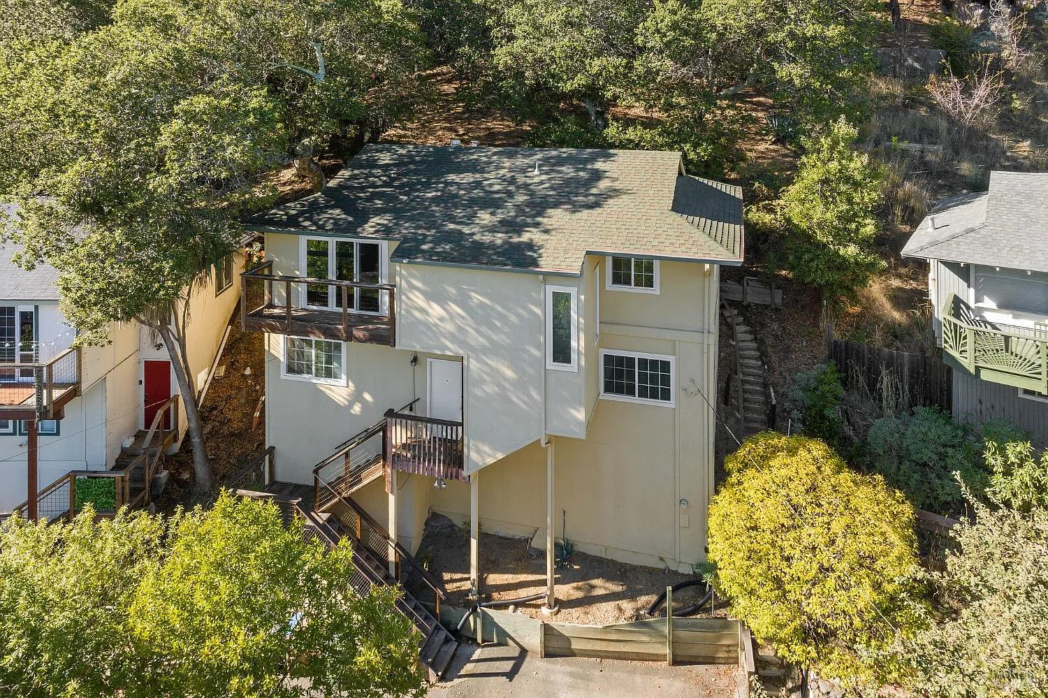 41 Vineyard Drive photo 1