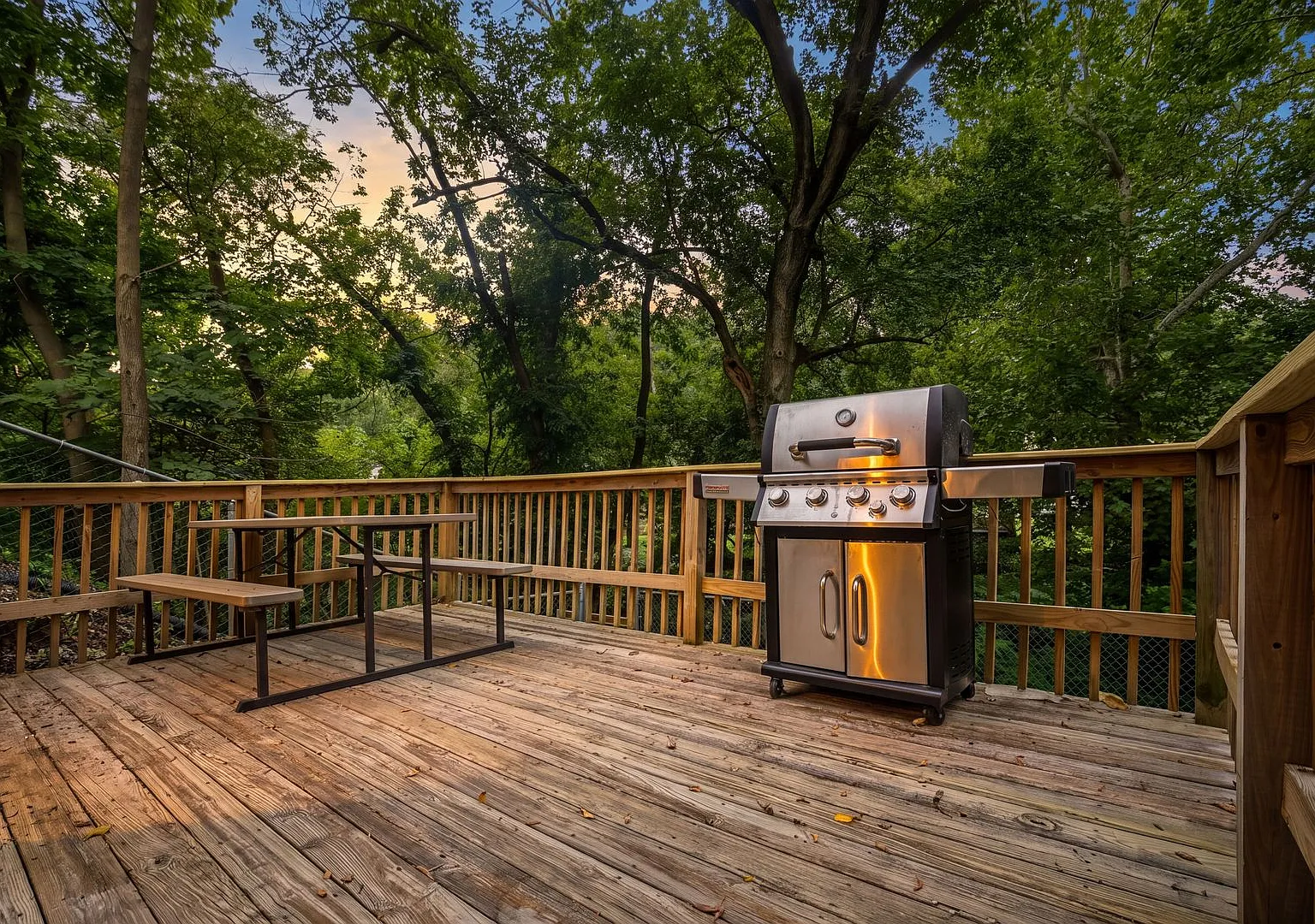 Drexel Hill: Modern 3-Bedroom Home with Backyard Oasis! — Photo 2