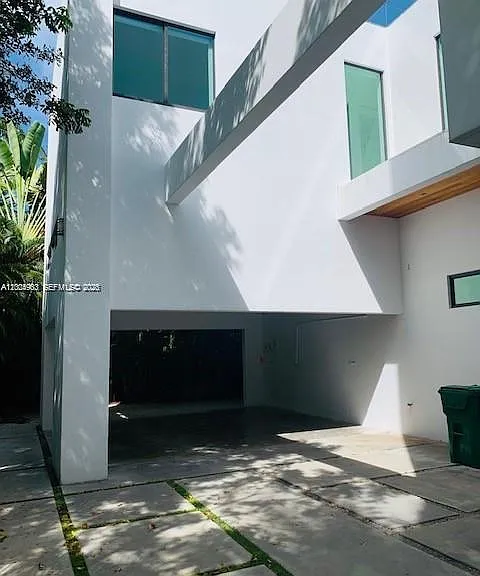 785 Harbor Dr — Photo 19