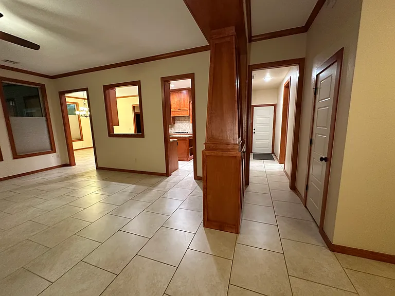 2709 Belmont Dr — Photo 17