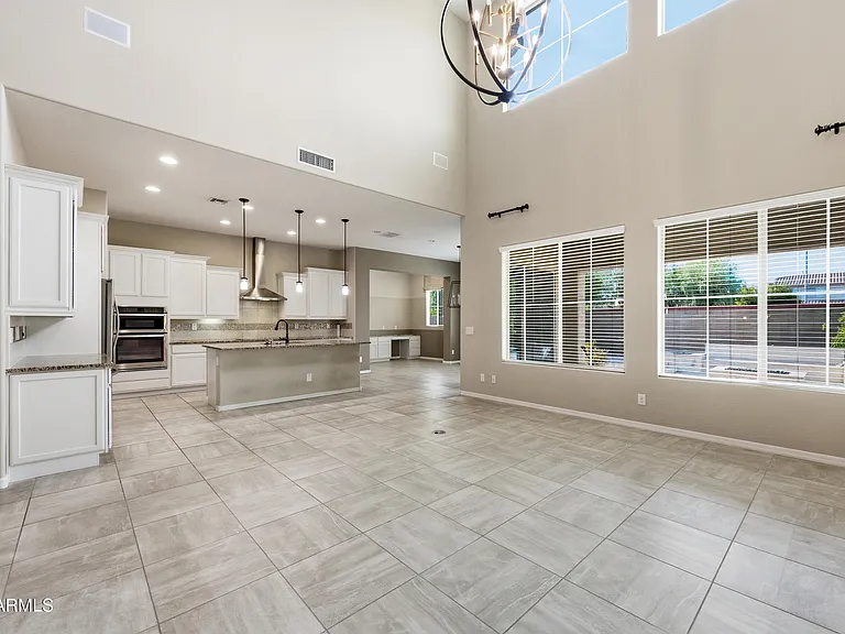 1930 E Horseshoe Dr — Photo 14