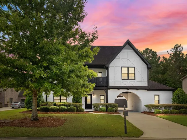 734 Provence Dr, Vestavia, AL 35242