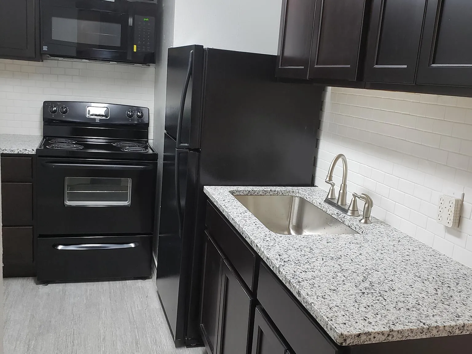 Windsor Apartment Homes — Photo 1