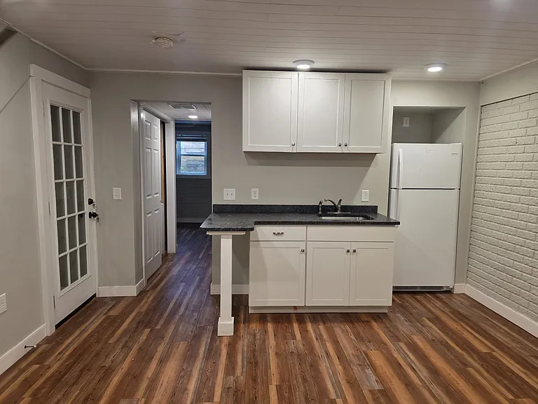 2215 Reservoir St #3 — Photo 3
