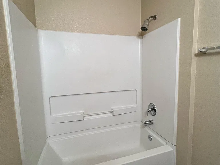 2620 Tilden Dr — Photo 14