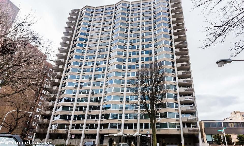 1st image of 555 W Cornelia Ave #1224