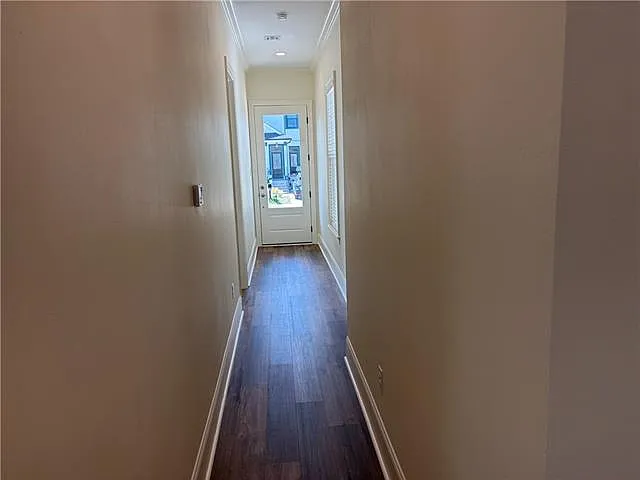 3 bed, 2.5 bath, 1930 sqft, $2,800 — Photo 2