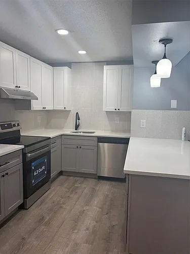 5492 Courtyard Dr #5492 Photo 1