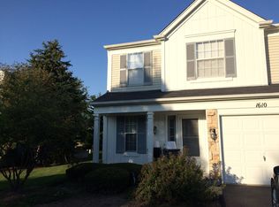 1610 Pebble Beach Cir, Elgin, IL 60123