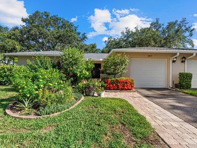 6916 W Country Club Dr N, Sarasota, FL, 34243