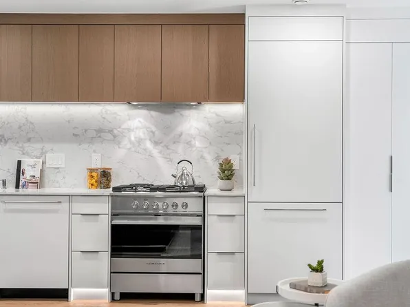 1143 W 33rd Ave, Vancouver, BC V6M 1A1