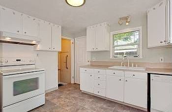 5th image of 13032 25th Ave NE