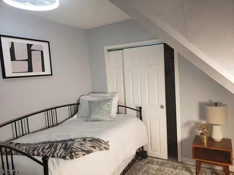 187 Milford Ave #3 — Photo 29