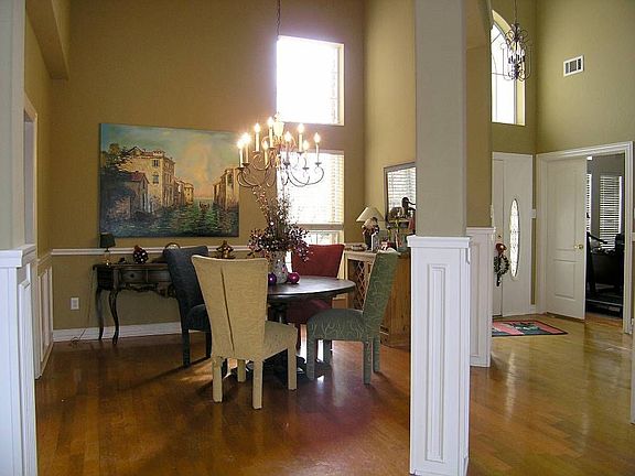 5th image of 4410 Enchanted Oaks Dr