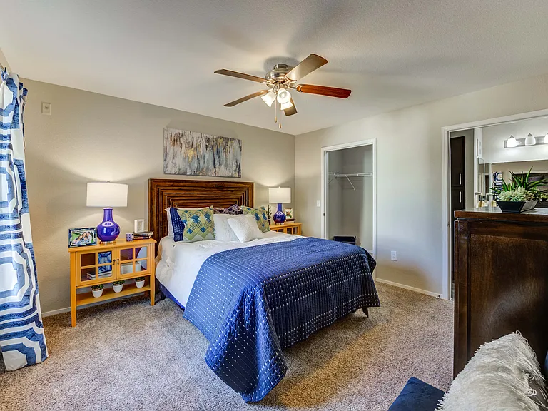 Ascent at Silverado Apartment Homes — Photo 7