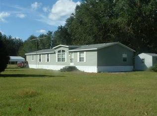 105 Debra Cir, Interlachen, FL 32148
