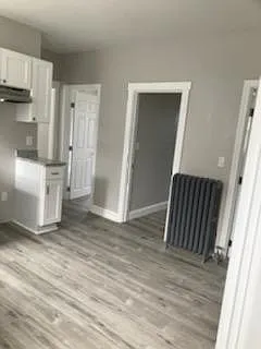 35 Green St #2 — Photo 11