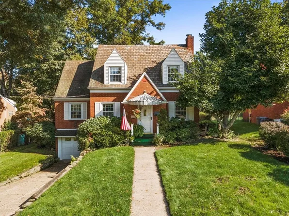 1138 Windermere Dr, Pittsburgh, PA 15218