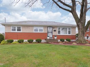 7301 Rockwood Rd, Louisville, KY 40219