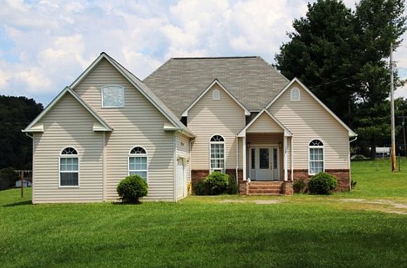 1st image of 138 Johnson Ln