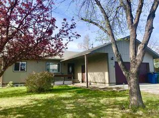 705 W Pershing Ave, Riverton, WY 82501