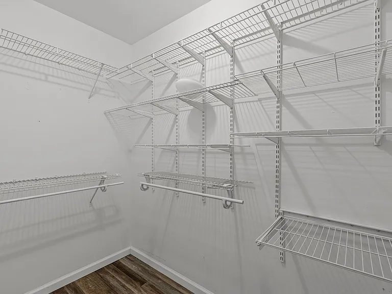 6593 Buckingham Palace Dr — Photo 27