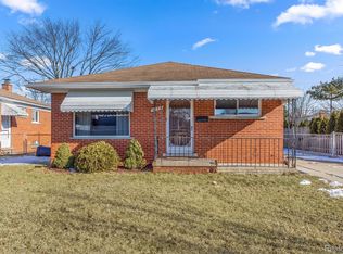 6192 N Waverly St, Dearborn Heights, MI 48127