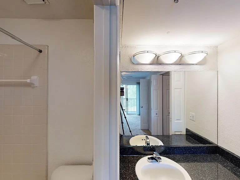 Altamira Place Apartment Homes — Photo 51