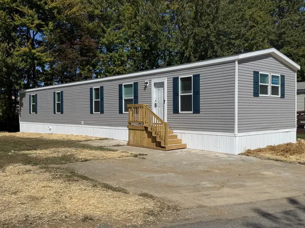 375 W Skyline Dr #216, Madison, IN 47250