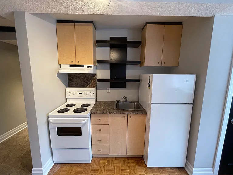 729 Cooper St — Photo 6