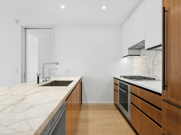 1 West End Avenue image 1 of 10