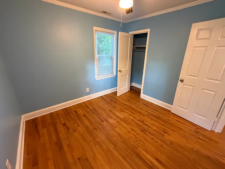 305 Olive St — Photo 18